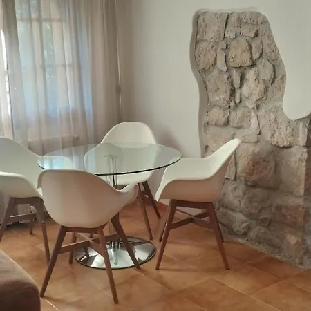 Feriehus Cal Japet Encant Rural *
